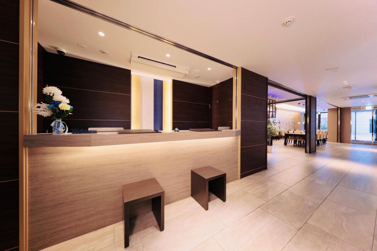 Shinsaibashi Crystal Hotel Ōsaka